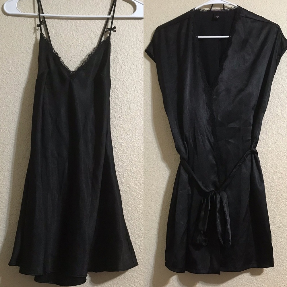 Victorias Secret Matching Night Gown & Robe SM